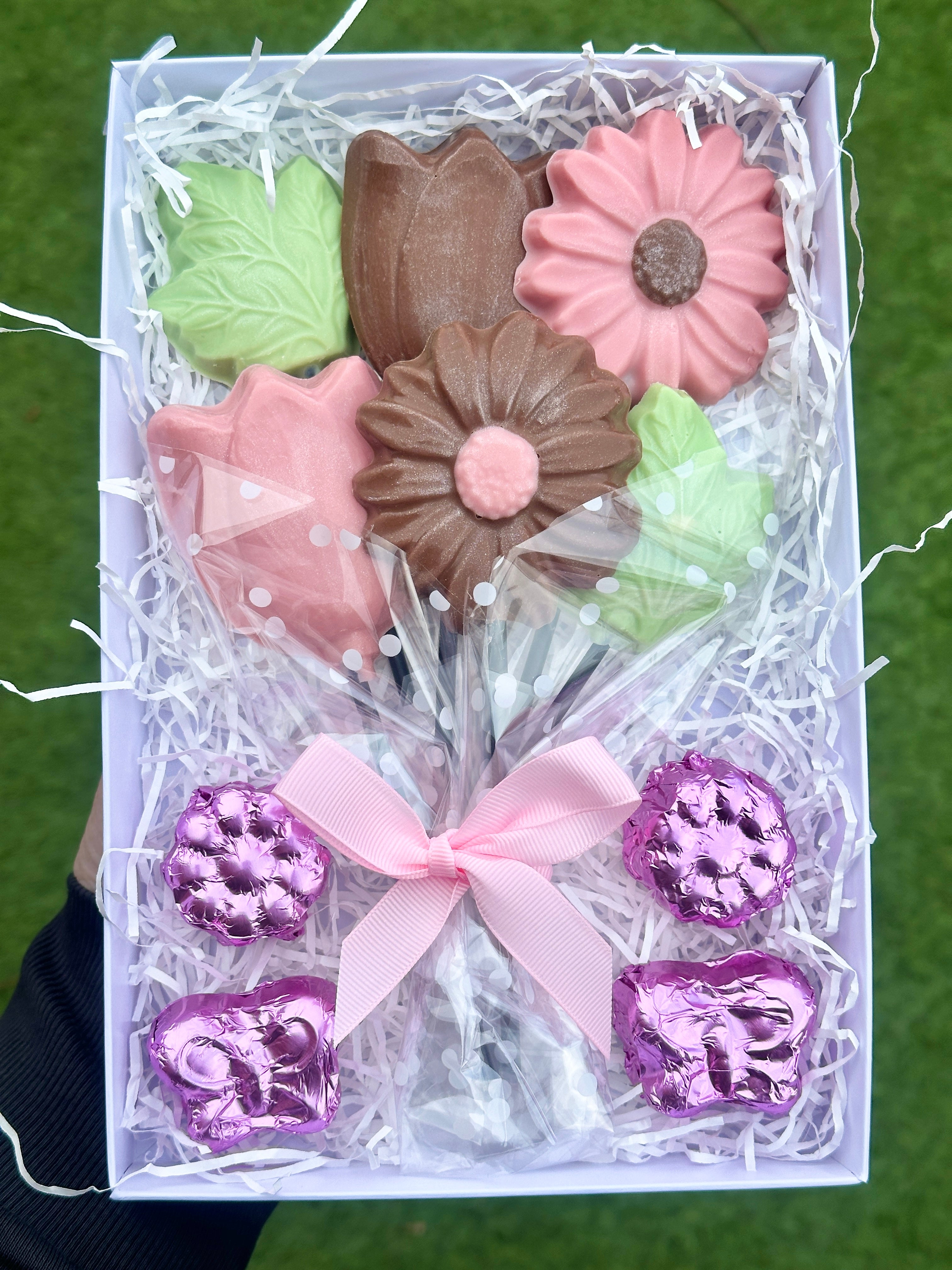 Mother’s Day Flower Bouquet Gift Box