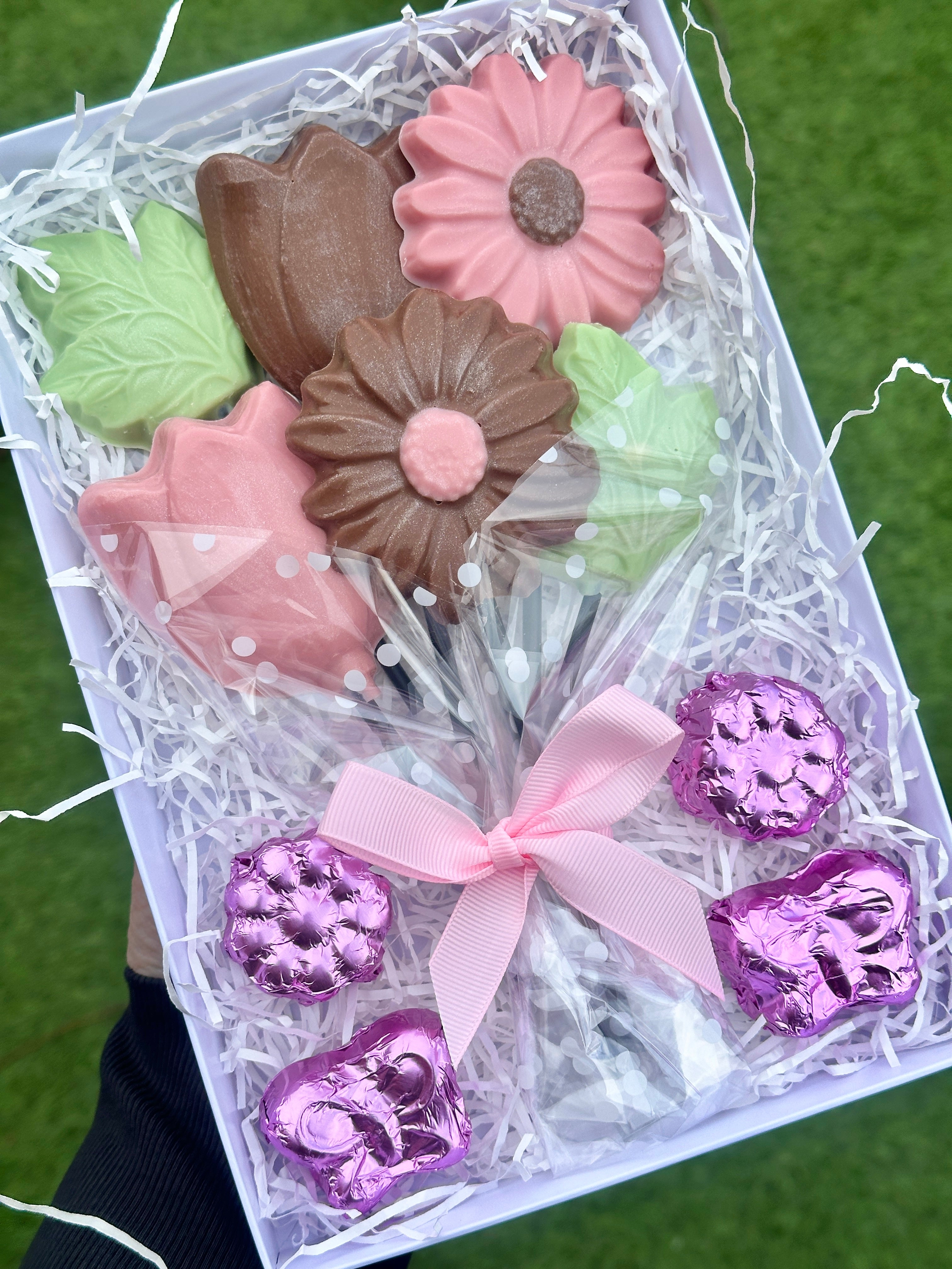 Mother’s Day Flower Bouquet Gift Box