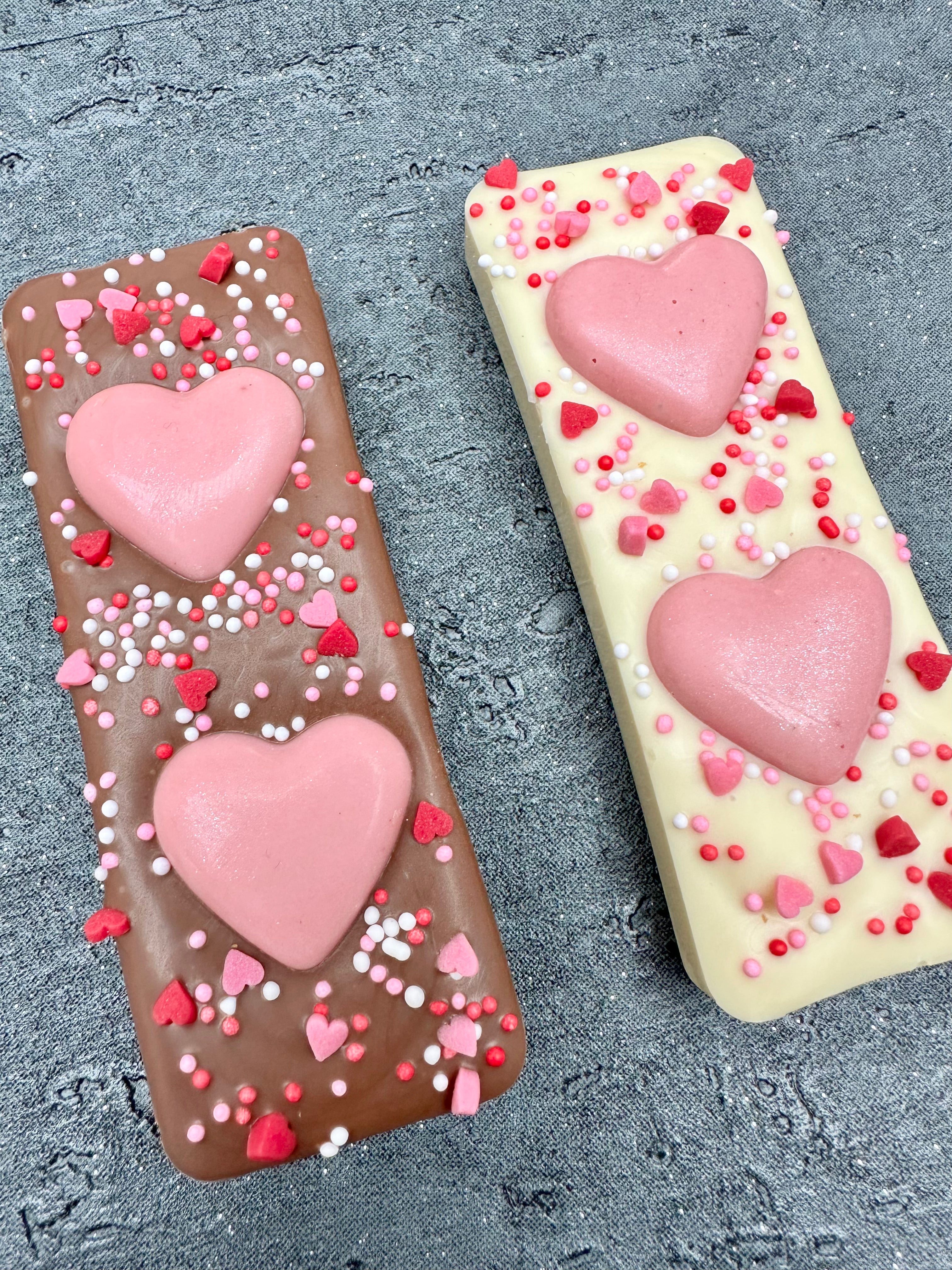 Valentine’s Strawberry Heart Mini Bar