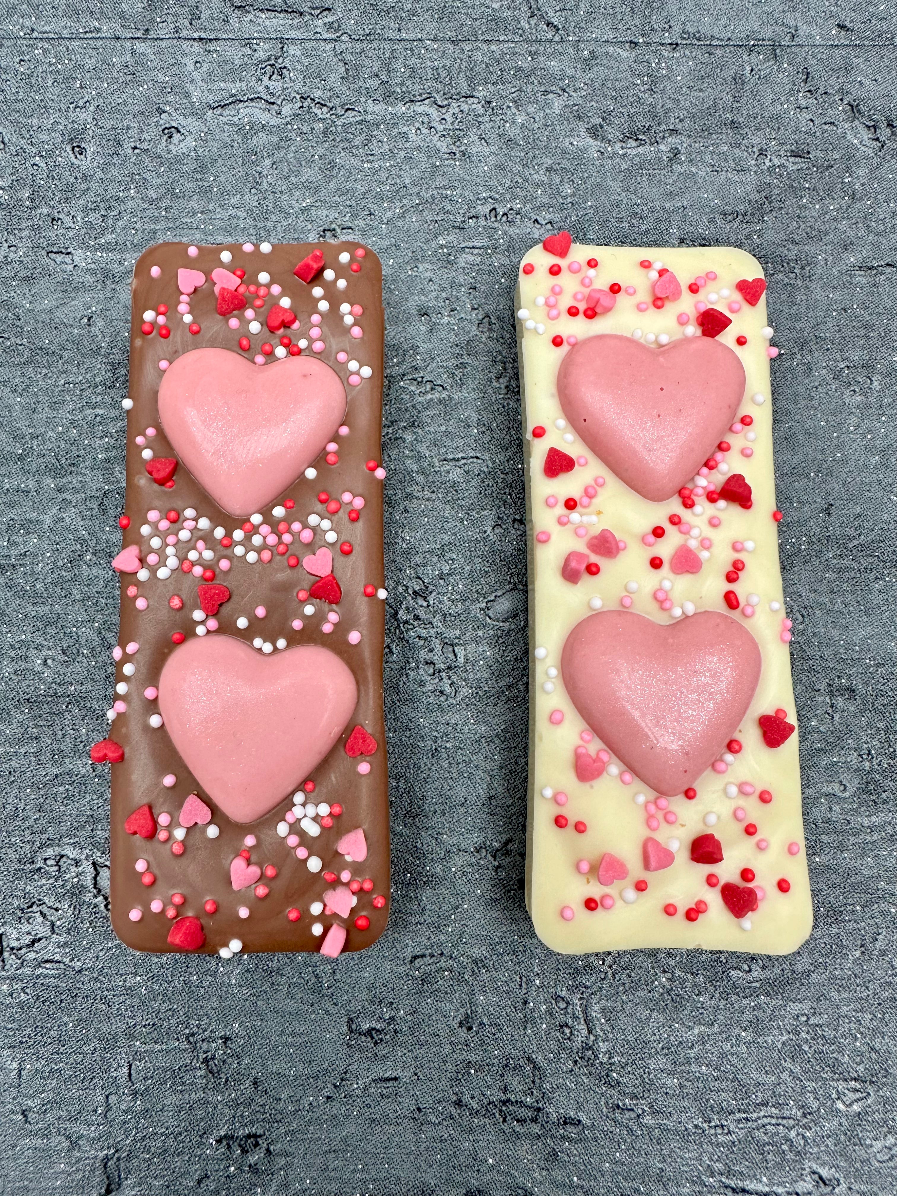 Valentine’s Strawberry Heart Mini Bar